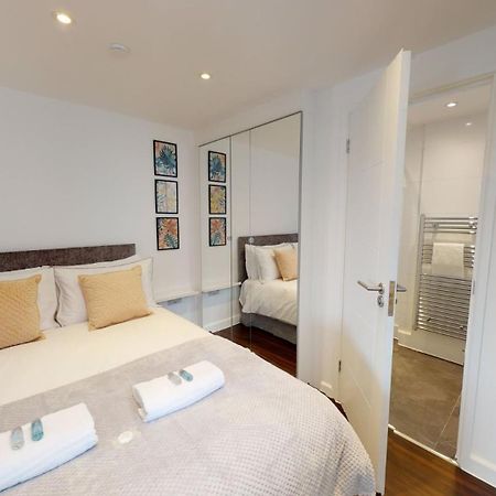 Stylish Apartment W/ Private Garden - Dog Friendly Ньюпорт Экстерьер фото