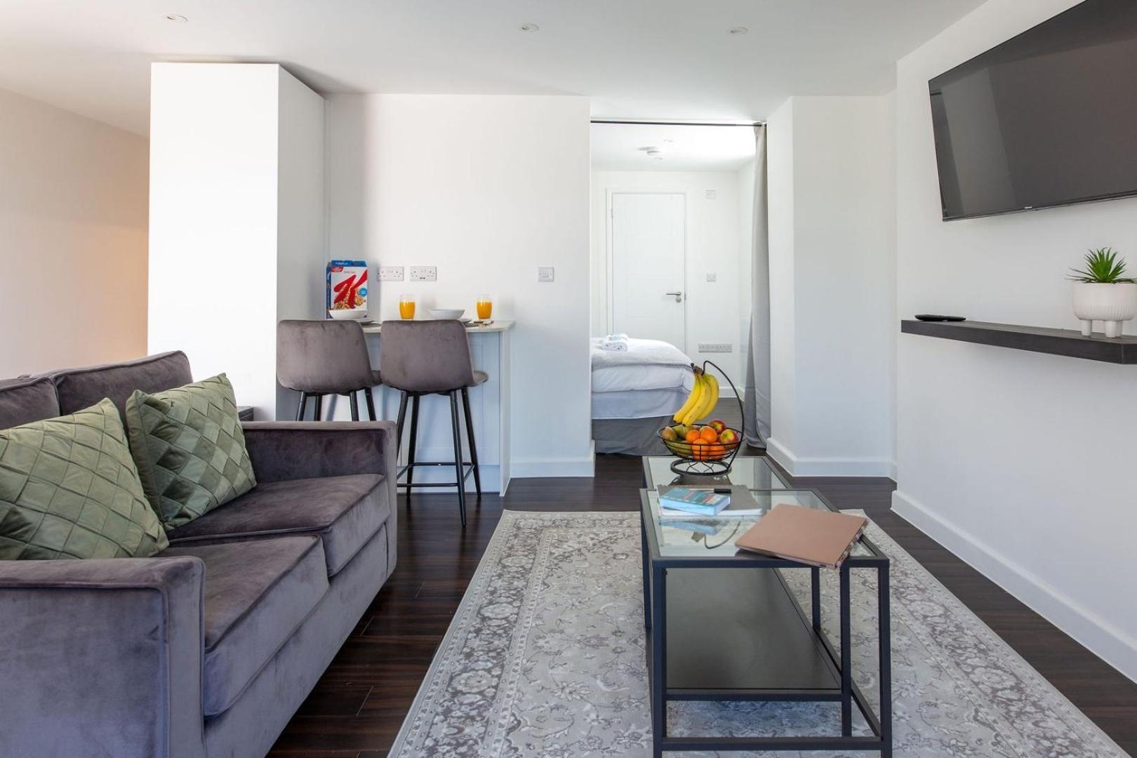 Stylish Apartment W/ Private Garden - Dog Friendly Ньюпорт Экстерьер фото