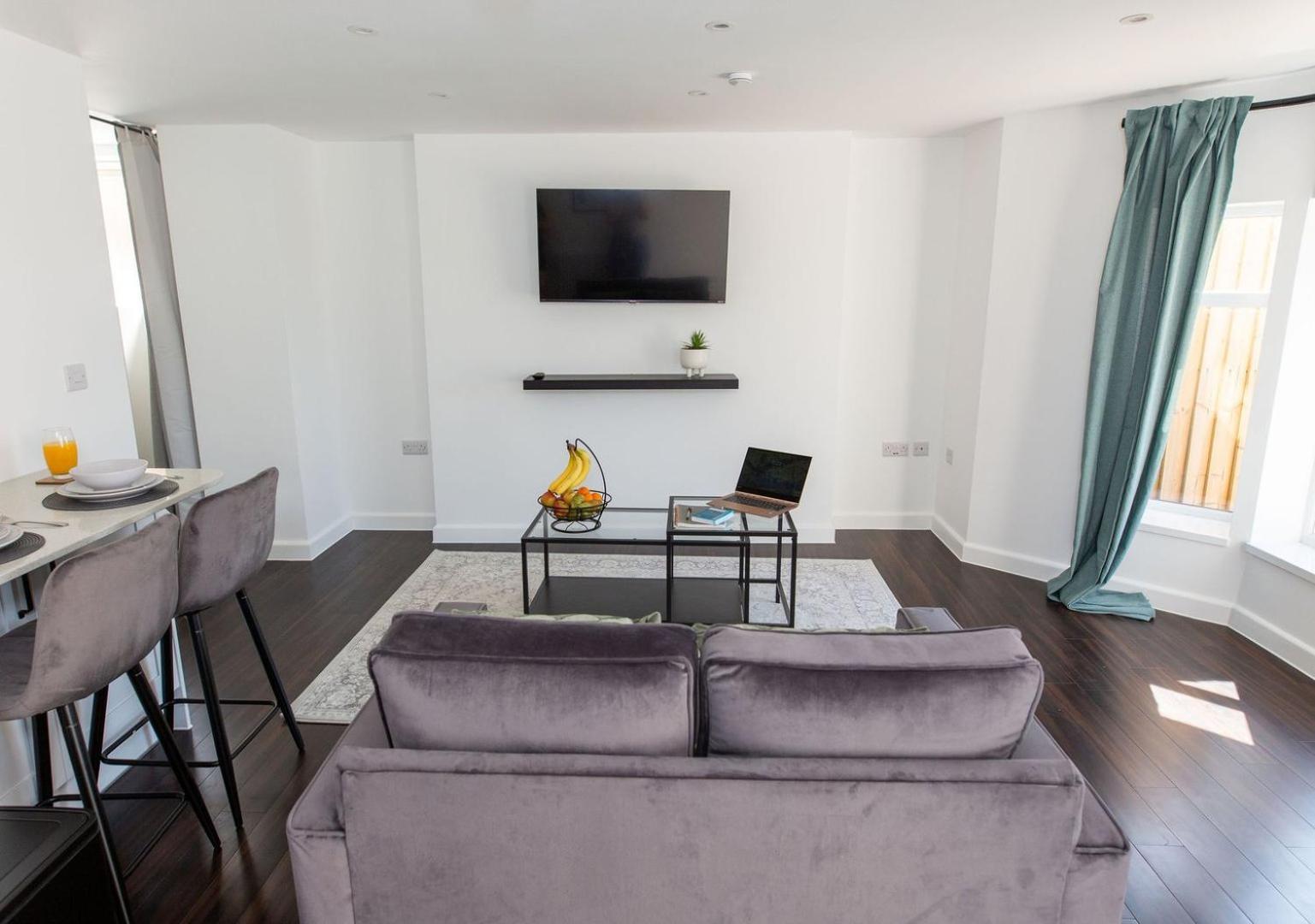 Stylish Apartment W/ Private Garden - Dog Friendly Ньюпорт Экстерьер фото